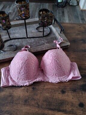 NWOT Laura Ashley Sexy 36C Sexy Pink Lace Padded Undwire Push Up Bra